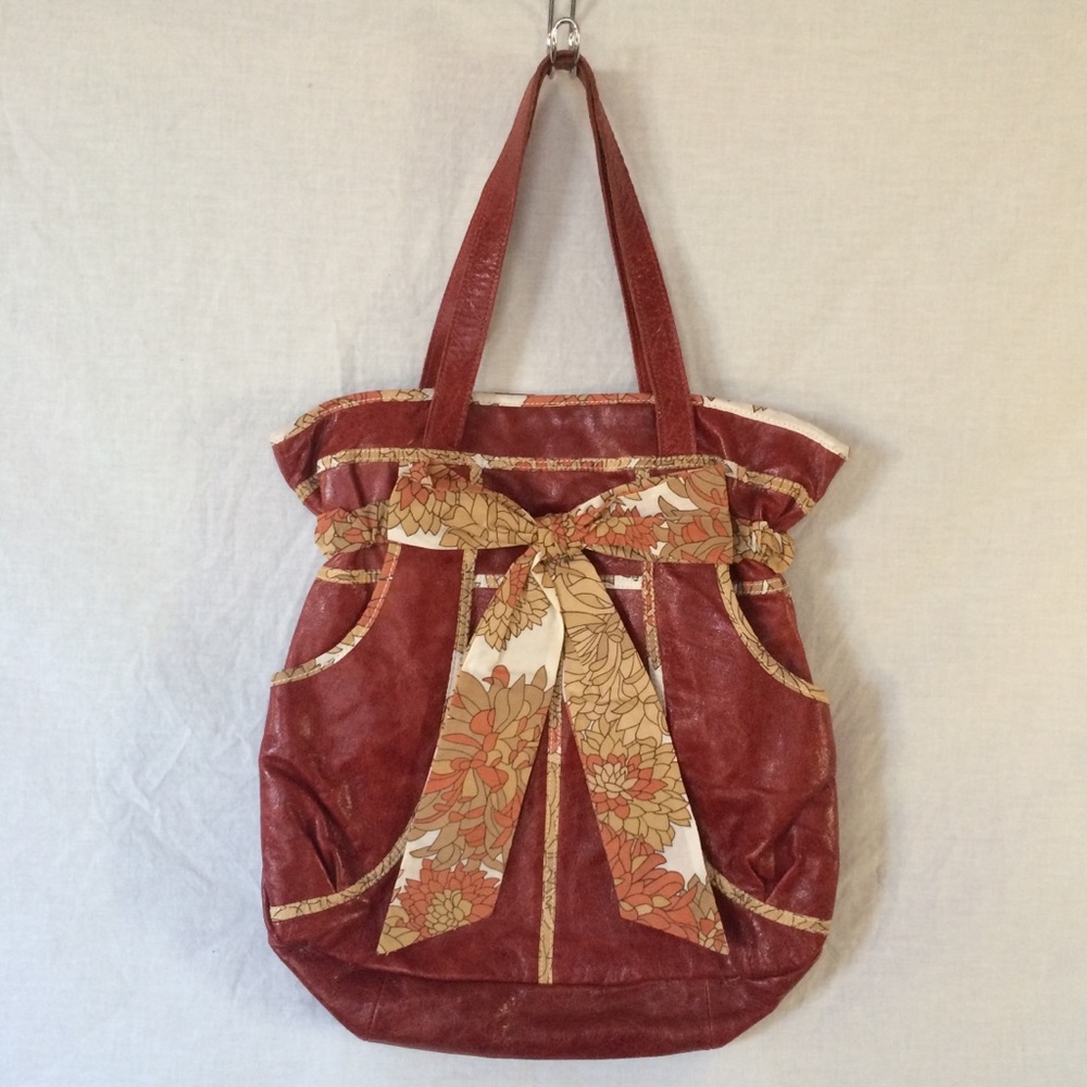Adorable Lucky Penny Large Tote NWOT